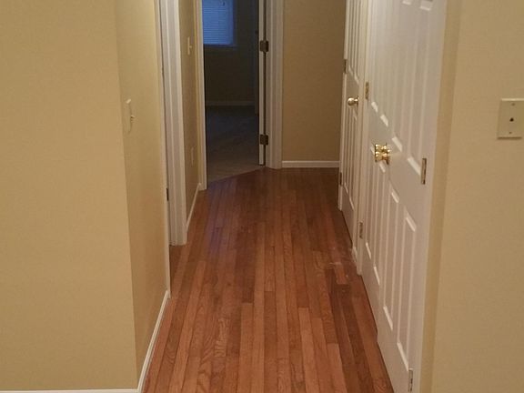3rd image of 1323 W Tremont St #11103031