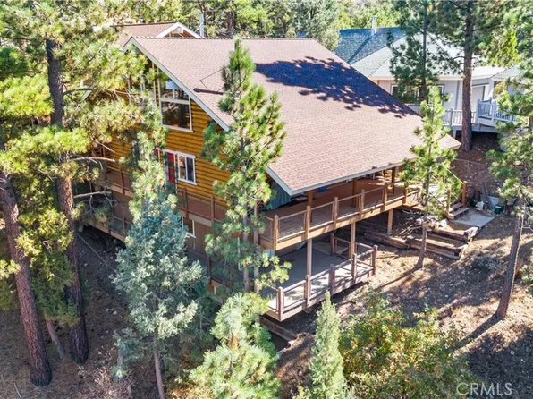 305 Lookout Dr, Big Bear City, CA 92314