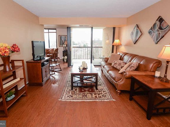 2nd image of 4500 S Four Mile Run Dr APT 923