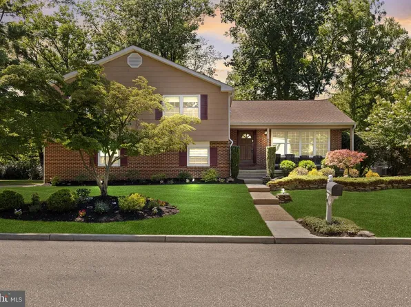 7 Andrew Ln, Cherry Hill, NJ 08003