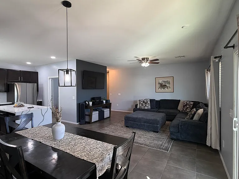726 S Harry P Stagg Dr — Photo 4
