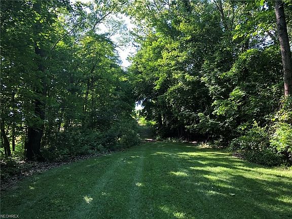5th image of 13515 Lake Shore Blvd