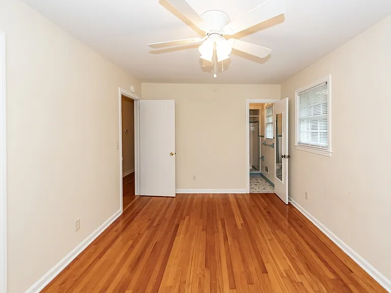 777 Bonham Dr — Photo 36