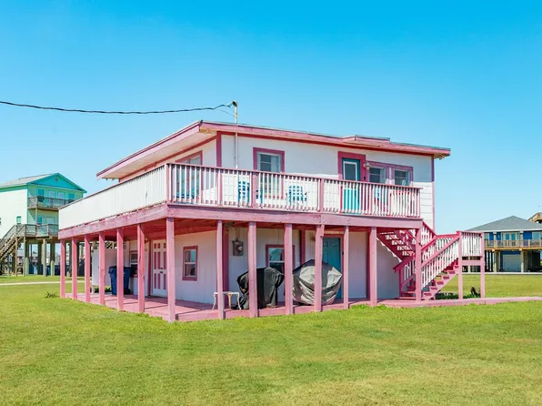 915 Caisson St, Surfside Beach, TX 77541