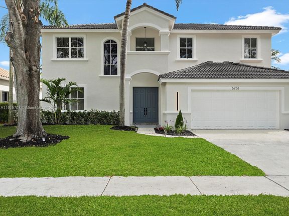 2nd image of 6758 Lake Nona Pl