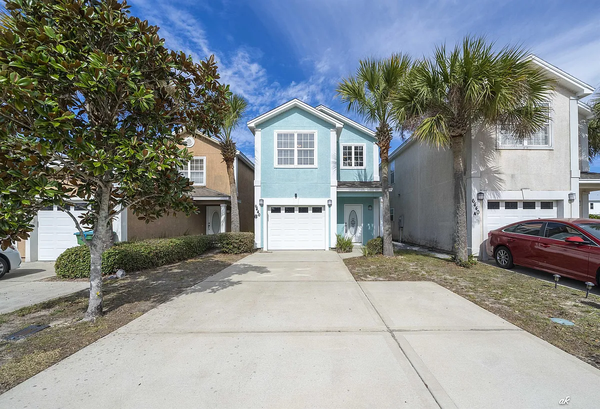 Building Photo - 6440 Summer Oak Dr