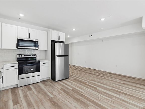 2nd image of 890 N 42nd St #8