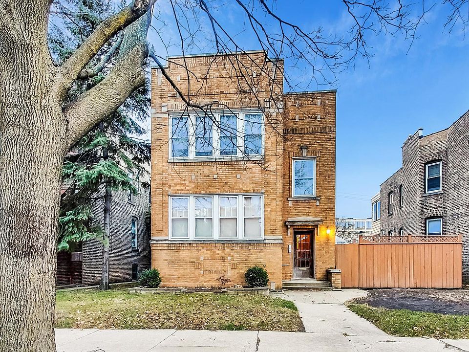 1st image of 4045 W Oakdale Ave