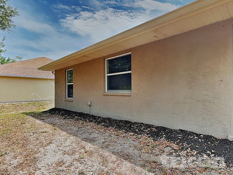 7352 Bolten Ln — Photo 17