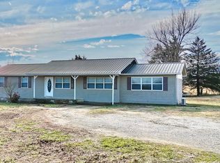 520 Cutoff Rd, Violet Hill, AR 72584
