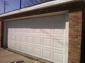 3rd image of 2801 N Nagle Ave