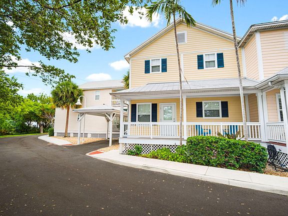 3rd image of 42 Coral Way