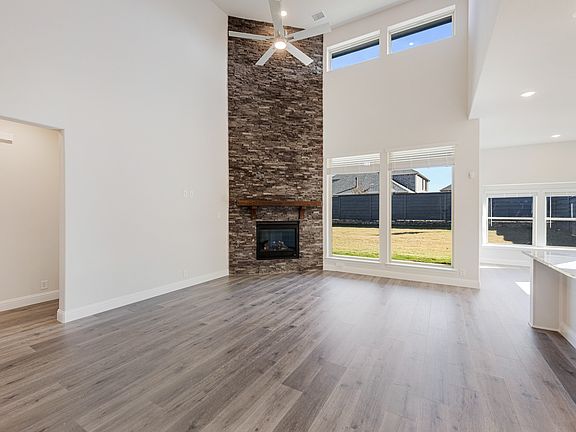 7th image of this home