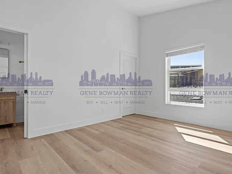 2411 Fleetwood St #101 — Photo 4