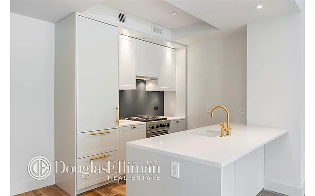 Rented by Douglas Elliman | media 29
