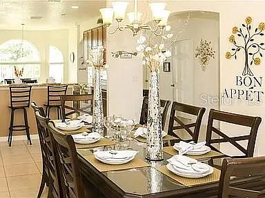 5 bed, 3.5 bath, 2351 sqft, $3,200 — Photo 2