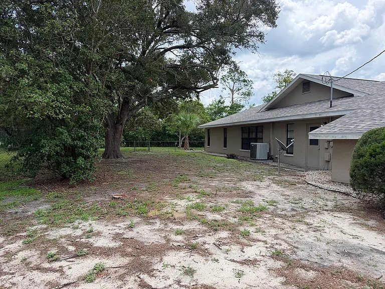 1196 Corolla Ave — Photo 30
