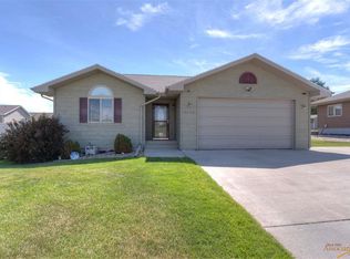 4534 Parkview Dr, Rapid City, SD 57701
