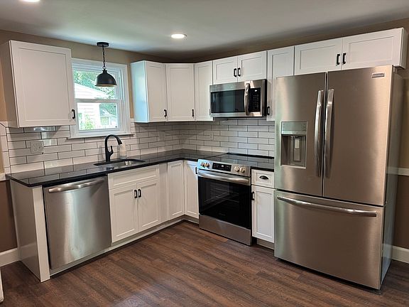 2nd image of 119 Powell Ave