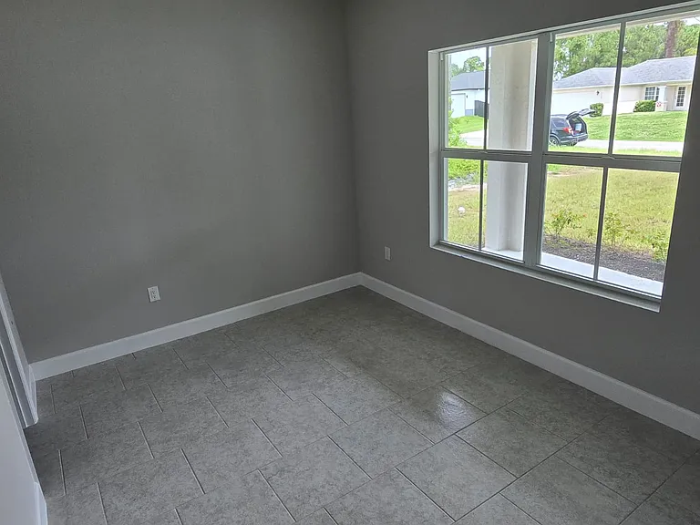 3207 68th St W — Photo 10