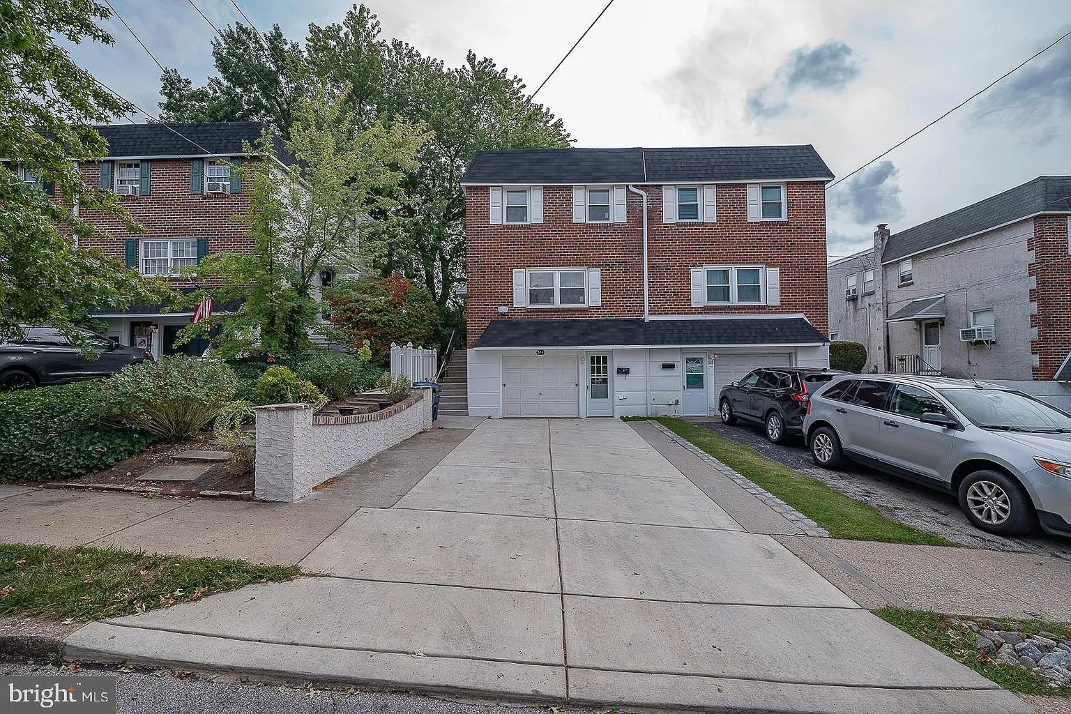 614 Caroline Dr photo 1