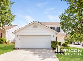 1485 Summer Coach Dr, Charlotte, NC 28216