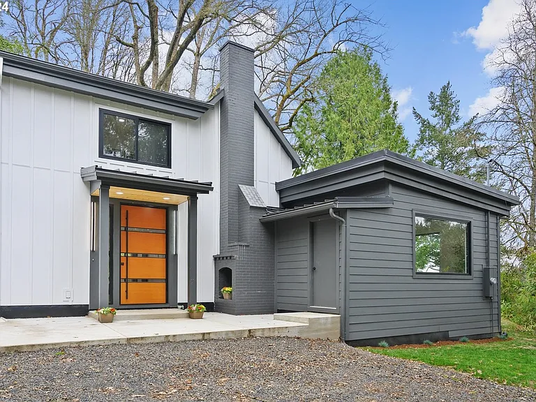 1403 SW Broadway Dr — Photo 42
