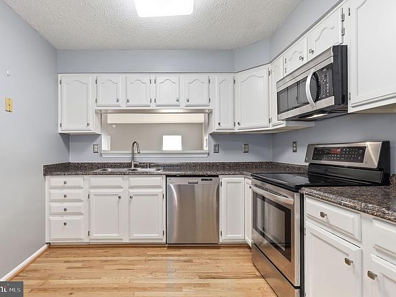 5th image of 516 Sugarbush Cir