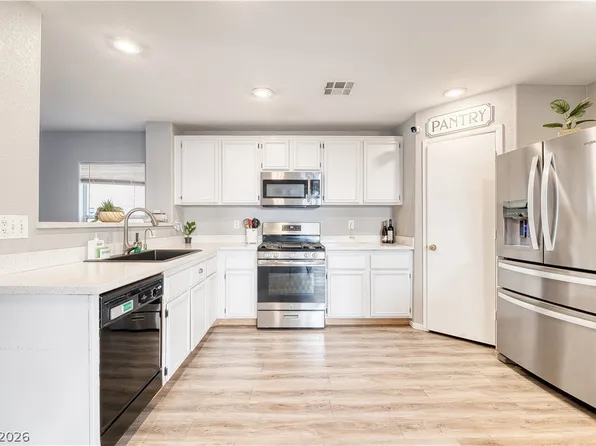 4533 Sunday River St, Las Vegas, NV 89122