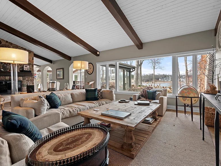 3525 Brookside Dr — Photo 3