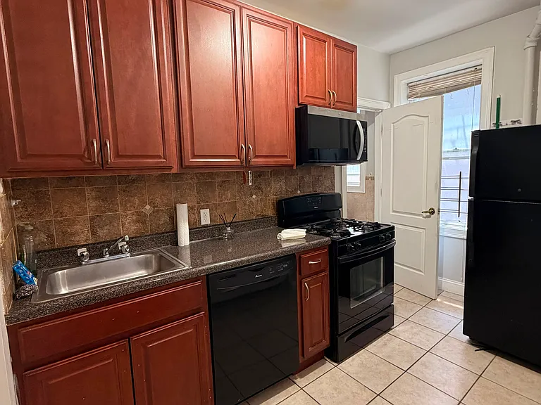 6120 Monroe Pl #2C — Photo 1