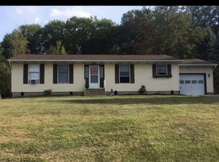 131 Pebble Dr, Dallas, PA 18612