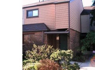 438 Bingaman Ct, Reading, PA 19602