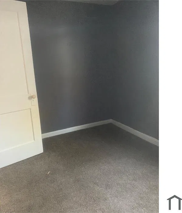 2 bed, 700 sqft, $1,200 — Photo 2