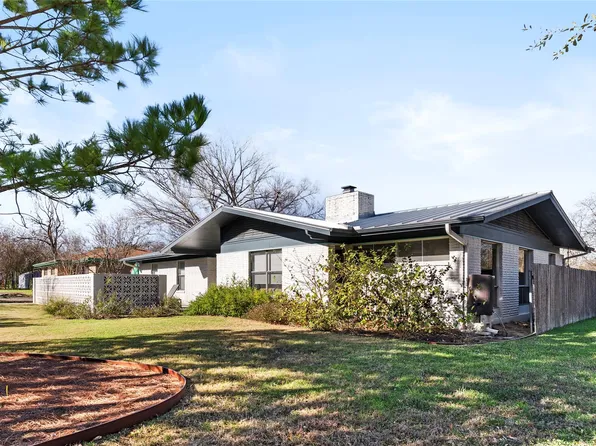 204 Taylor Rd, Elgin, TX 78621