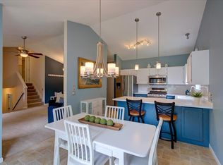 22 Vista Dr, Cottage Grove, WI 53527