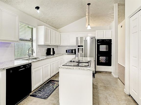 2nd image of 3110 Westwick Dr