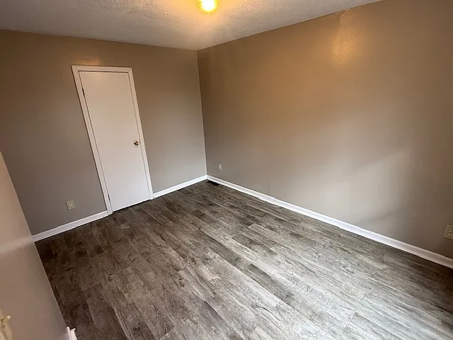504 W Navarre St — Photo 10