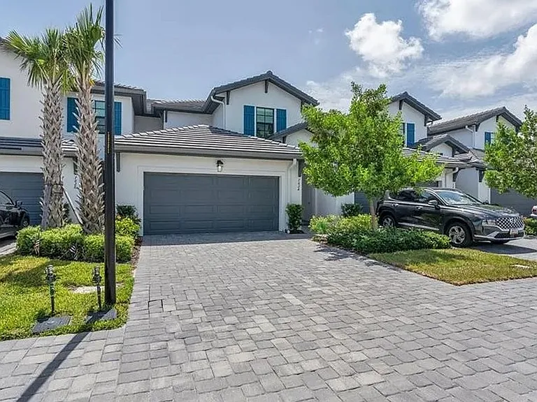 7624 Morgan Way — Photo 3