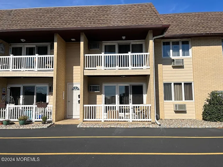 1187 Ocean Ave #12 — Photo 12