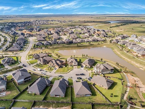 4th image of 3203 Emerald Valley Dr