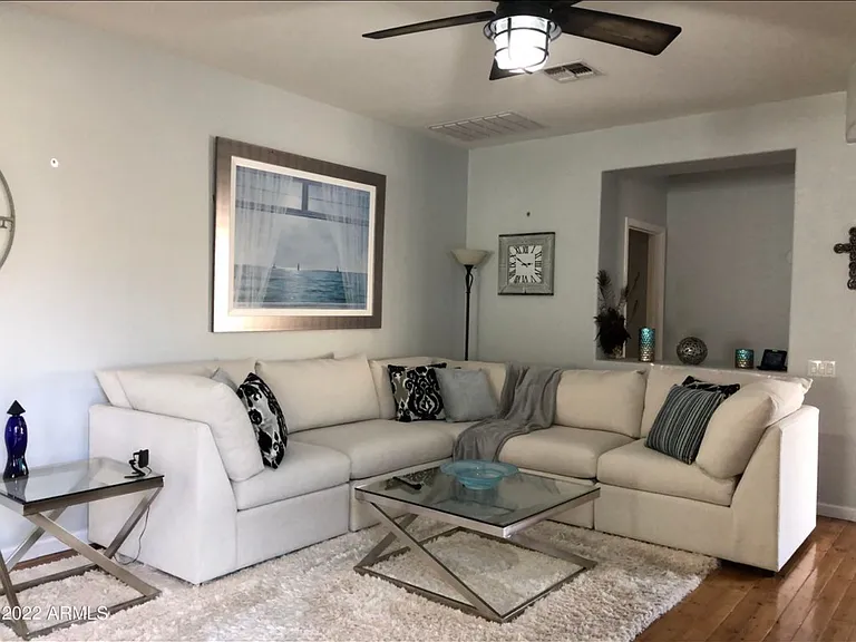 941 E Cherry Hills Dr — Photo 5