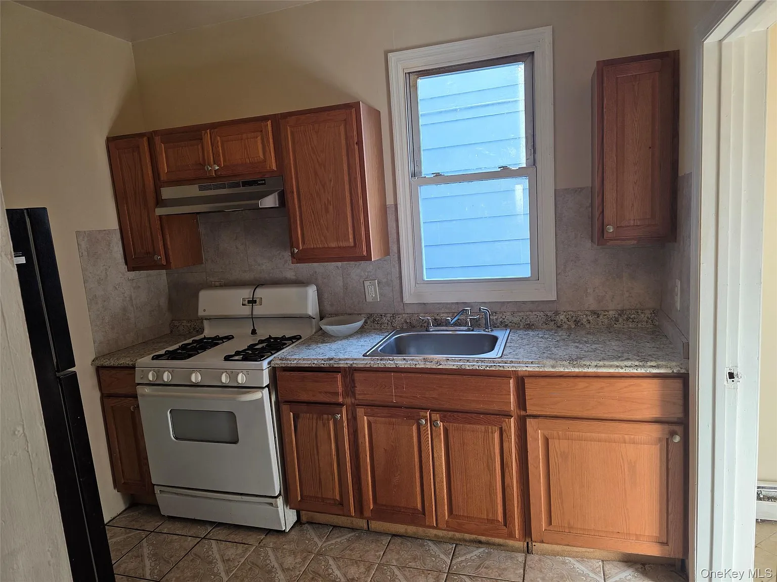 127 W Parmenter St — Photo 1