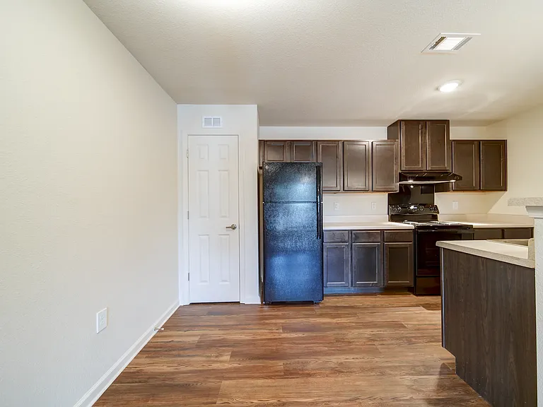 The Hub on Harris Apartment Homes — Photo 4