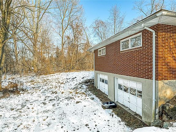 2nd image of 6 Smolley Dr