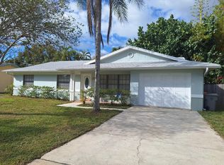 1365 19th Avenue SW, Vero Beach, FL 32962