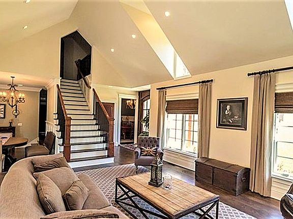 5th image of 36573 River Oaks Cir