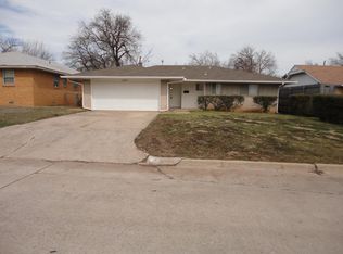 5373 NW 45th St, Warr Acres, OK 73122