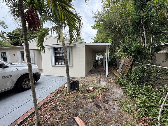 3rd image of 596 NW 109th St