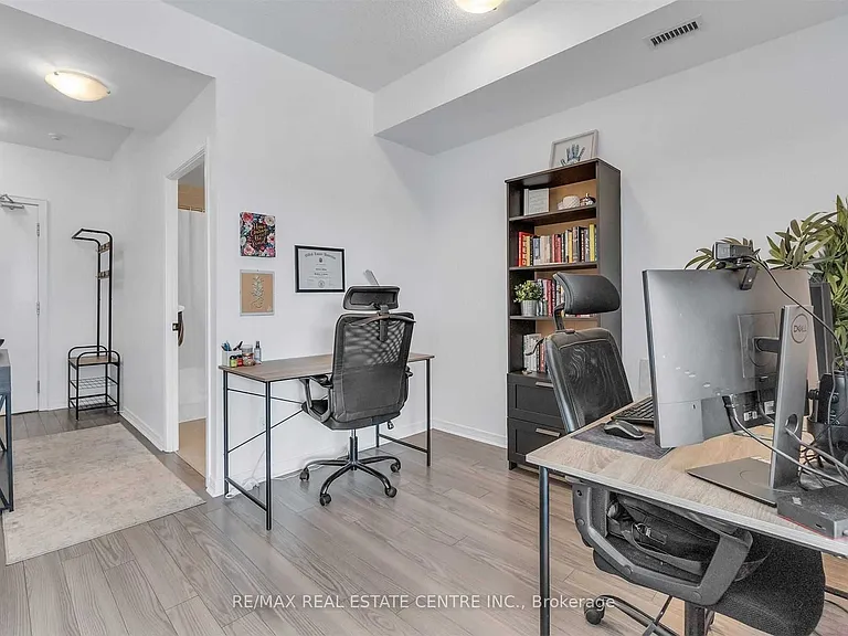 352 Front St W #1413 — Photo 13